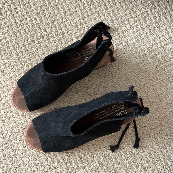 TOMS Elba sandal in black - Picture 2 of 6